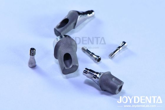 Les implants dentaires personnalisés, les abutments et les barres